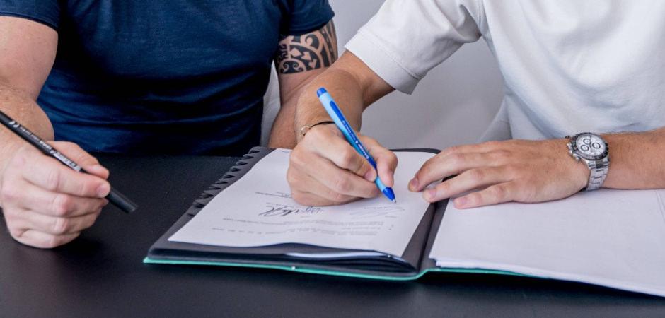S&uuml;per Lig'e yıldız yağdı! Resmi imzalar atıldı