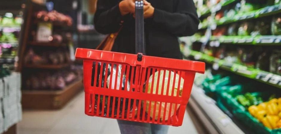 ABD'de t&uuml;ketici g&uuml;veni beş ayın zirvesinde