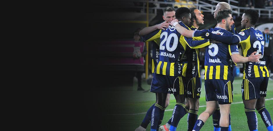 Fenerbah&ccedil;e'nin yıldızı Almanya yolcusu! Transfere onay verdi