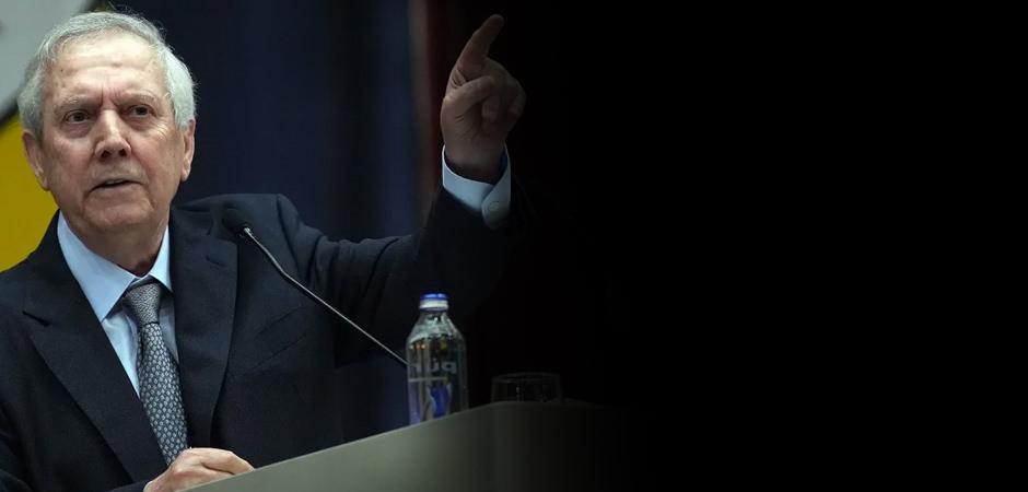 Aziz Yıldırım Fenerbah&ccedil;e Divan Kurulu'nda eski y&ouml;neticiyle tartıştı!