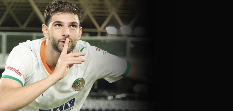 F.Bah&ccedil;e'nin yeni stoperi S&uuml;per Lig'den! Kapı 10 milyondan a&ccedil;ıldı