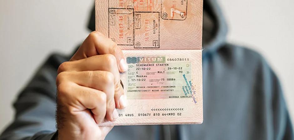 Yeşil ve gri pasaportta yeni d&ouml;nem! İşte tek tek seyahat edilecek &uuml;lkeler...