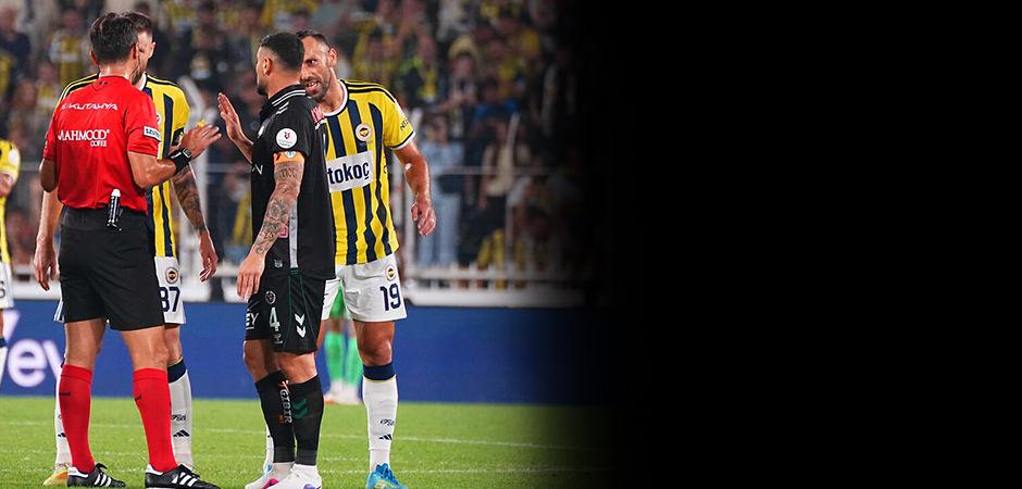 Eski hakemler Fenerbah&ccedil;e'ye verilen penaltıyı değerlendirdi: Bu nasıl penaltıdır...