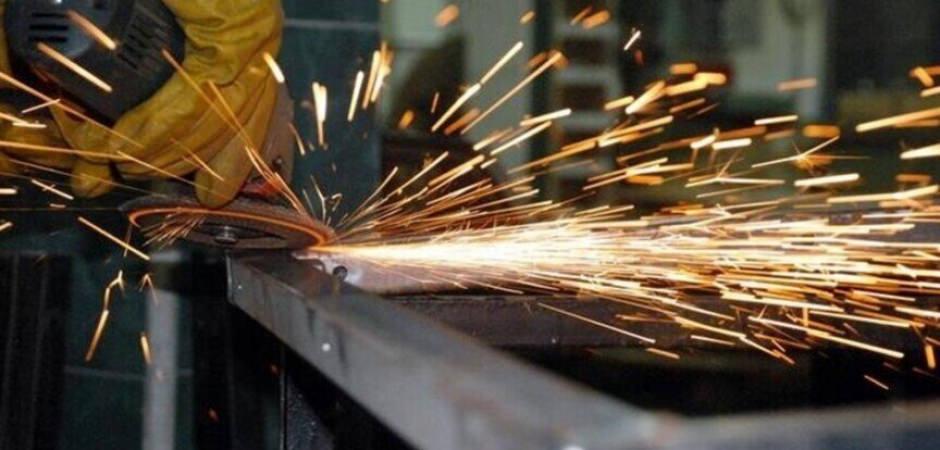 İngiltere'de bileşik PMI son 4 ayın en y&uuml;ksek seviyesini g&ouml;rd&uuml;