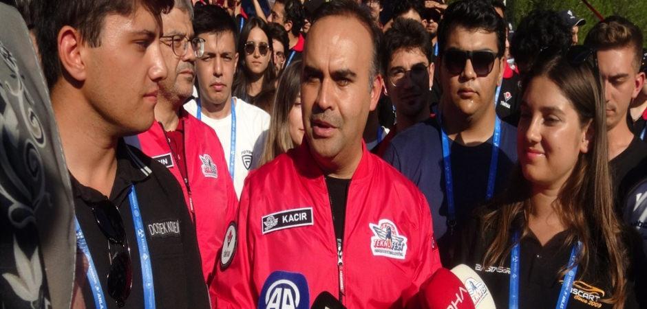 Bakan Kacır: Atat&uuml;rk Havalimanı'nda d&uuml;nyanın en b&uuml;y&uuml;k teknoloji merkezini kuruyoruz
