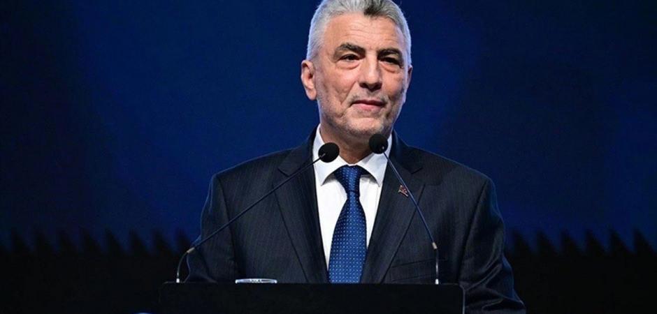 Bakan Bolat b&uuml;y&uuml;me verilerini değerlendirdi