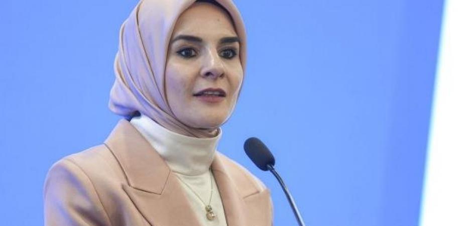 Bakan G&ouml;ktaş duyurdu: &Ouml;ğrencilere eğitim desteği i&ccedil;in 2 milyar liralık kaynak!