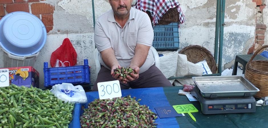 Kilosu 300 liraya &ccedil;ıktı &ccedil;ift&ccedil;inin y&uuml;z&uuml; g&uuml;ld&uuml;: "Sayesinde cebimiz para g&ouml;rd&uuml;"