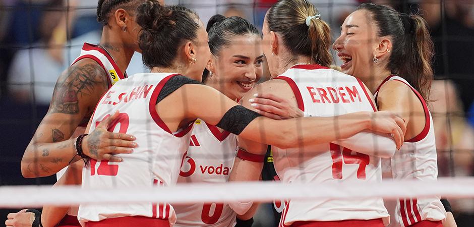 Filenin Sultanları, CEV Avrupa Şampiyonası'nda finale y&uuml;kseldi