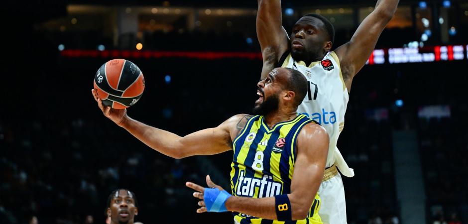 Fenerbah&ccedil;e Avrupa&rsquo;da k&uuml;rs&uuml;de! İlk kez d&uuml;zenlenen organizasyonda &uuml;&ccedil;&uuml;nc&uuml; oldu