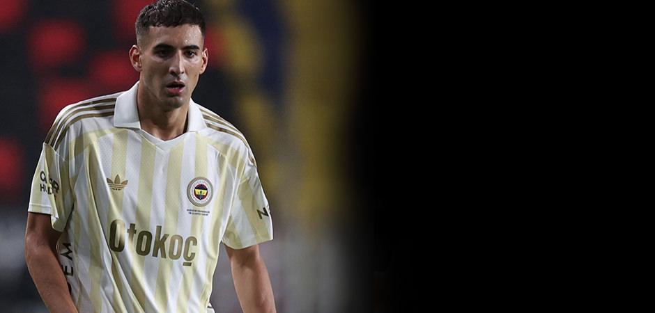 Fenerbah&ccedil;e ve Milli Takım'a k&ouml;t&uuml; haber! Milli futbolcu en az 1 ay yok!