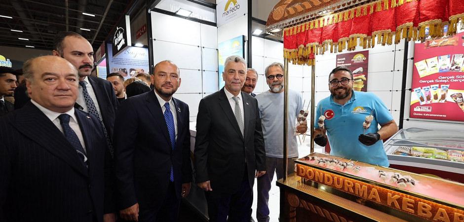 Bakan Bolat 21. M&Uuml;SİAD Uluslararası Fuarı'nda iş insanlarıyla bir araya geldi