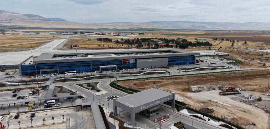 Malatya Havalimanı&rsquo;nda dev d&ouml;n&uuml;ş&uuml;m! Yolcu kapasitesi 2,5 milyona &ccedil;ıkarıldı