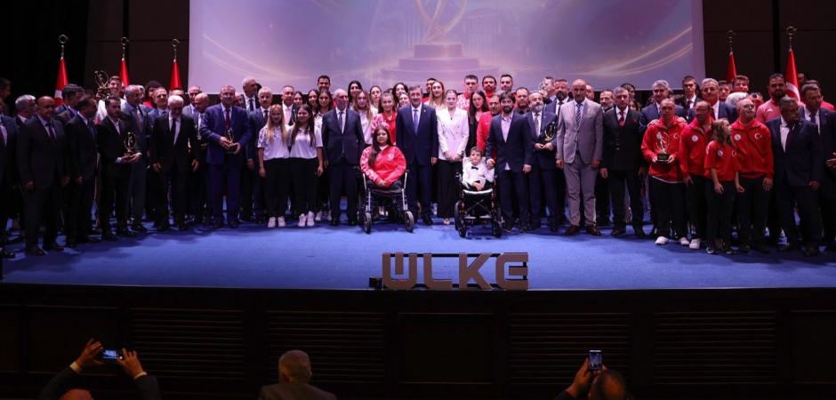 &Uuml;LKE TV 10. Spor & Spor &Ouml;d&uuml;lleri sahiplerini buldu