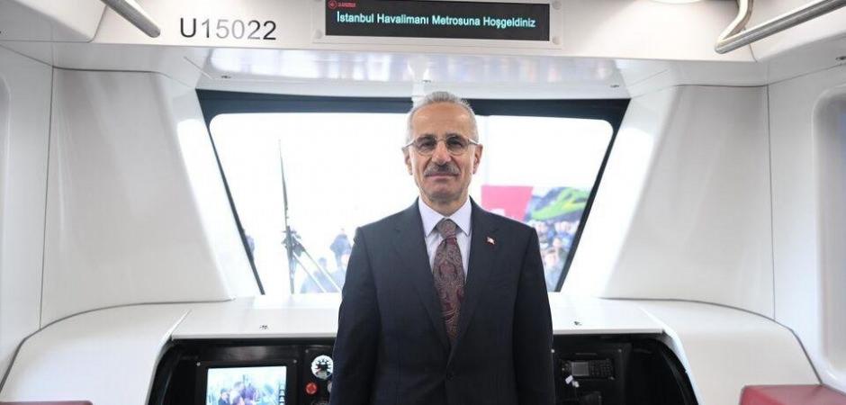 Bakan Uraloğlu: 3,25 milyar yolcuya hizmet verildi!