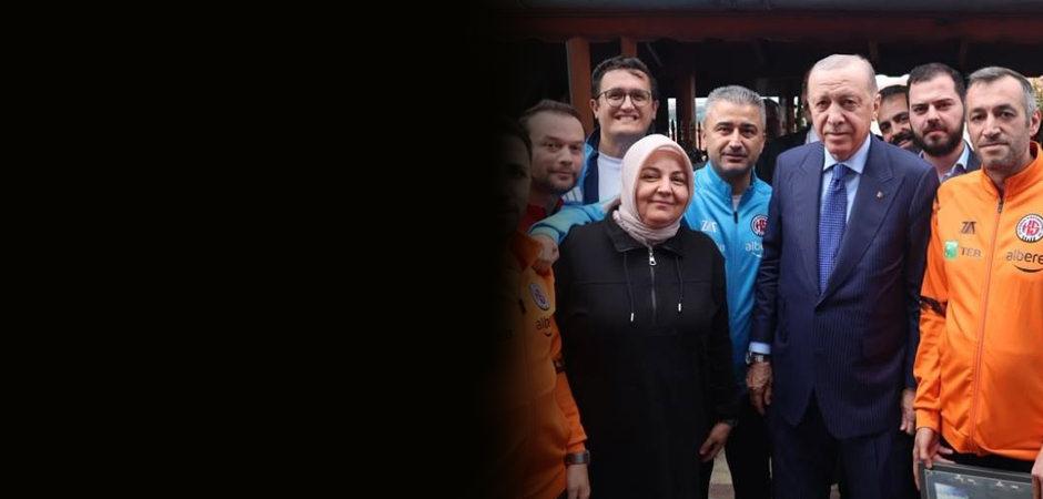 Cumhurbaşkanı Erdoğan, İstanbul Kastamonuspor'u kabul etti