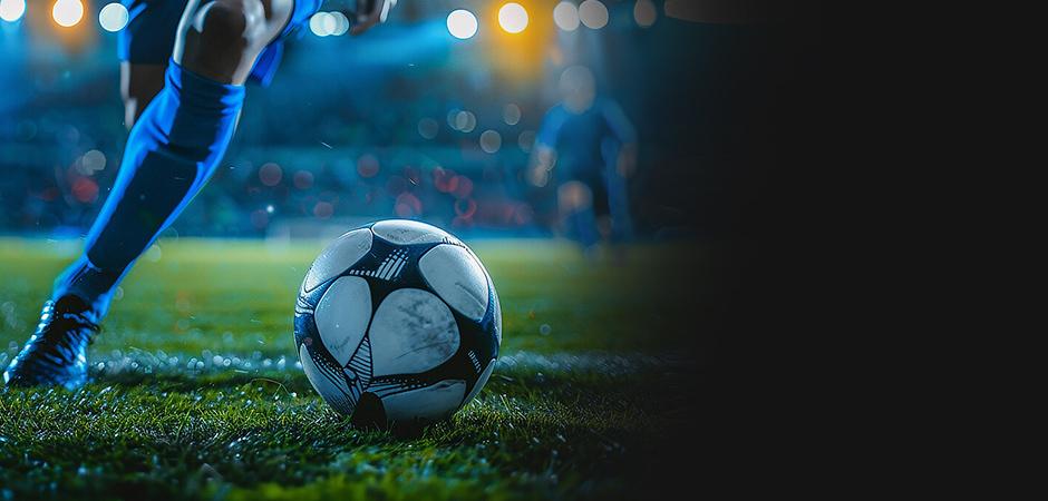 D&uuml;nyaca &uuml;nl&uuml; futbolcu iki ay sonra bedava! Eski Galatasaraylı da listede