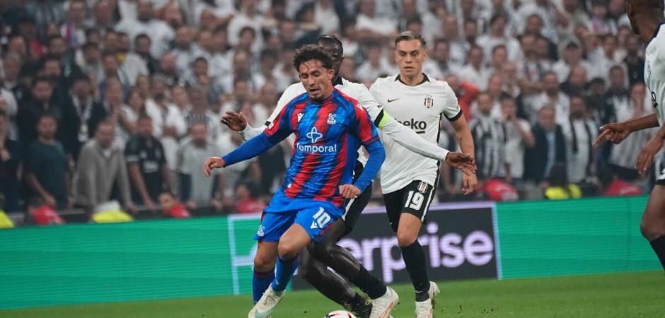 Gol d&uuml;ellosunda 10 kişi Kartal, İngilizlerden puanı kurtardı