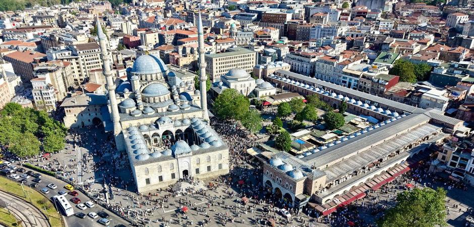 D&uuml;nyanın turizm kentleri yayalaşıyor: İstanbul i&ccedil;in tarihi fırsat