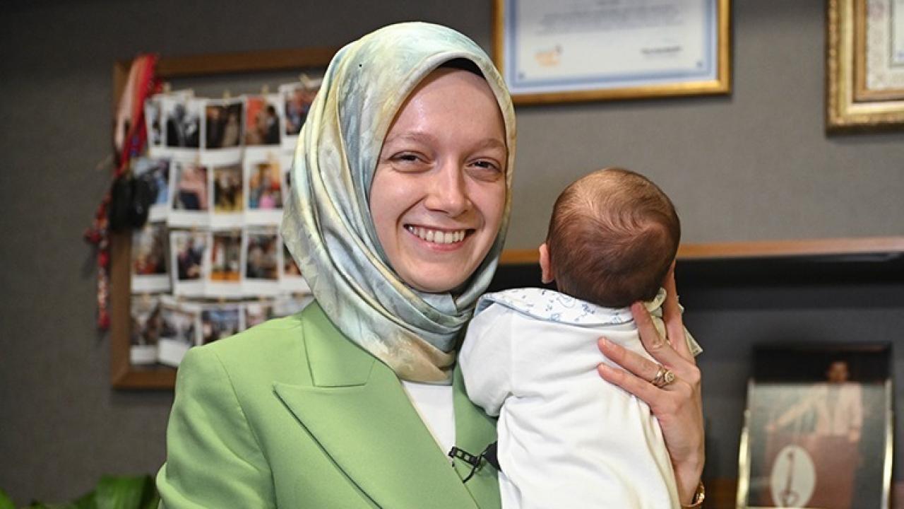ak-parti-li-aydemir-bebe-ini-saha-al-malar-nda-yan-ndan-ay-rm-yor