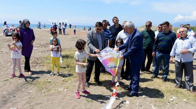 Antalya haberleri Antalya Büyükşehir Belediyesinden uçurtma festivali
