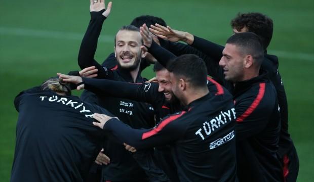 A Milli Takım'da neşeli antrenman - Tüm Spor Haber