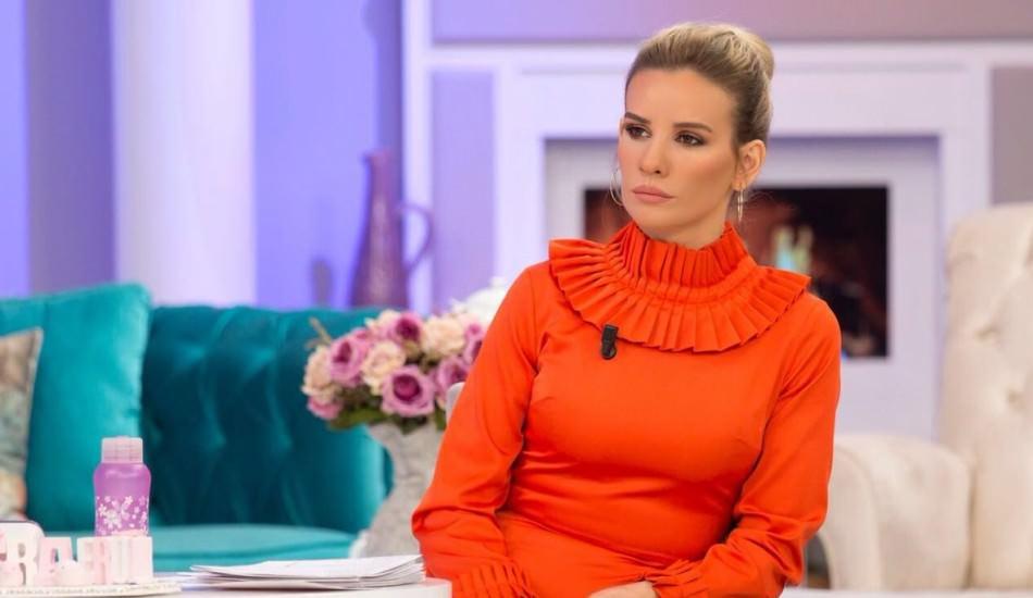 Esra Erol oğlu Ömer ile fotoğrafını paylaştı! Magazin Haberleri