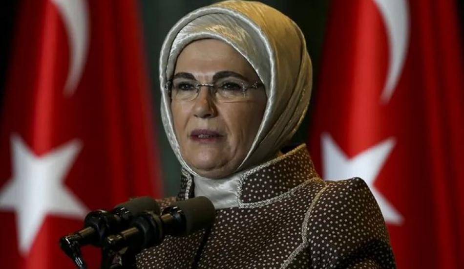 Emine Erdoğan�dan gençlere �yaşlıları korumak için dayanışma çağrısı