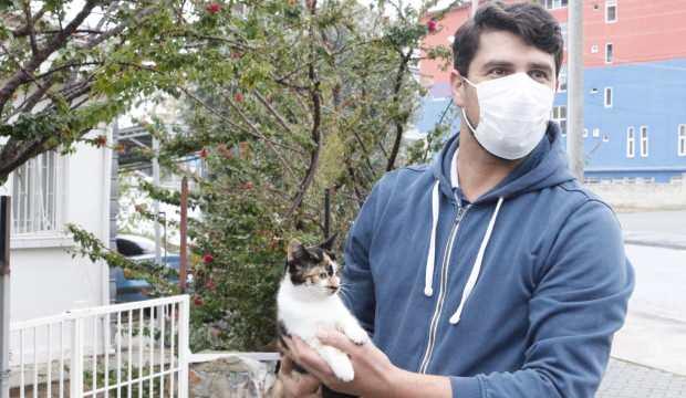 Adana Haberleri Mola Yerinde Kaybettigi Kedisi Icin 400 Kilometre Geri Geldi 23 Aralik 2020