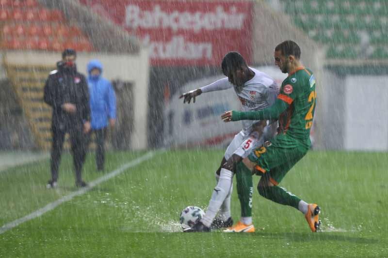 Alanyaspor - Sivasspor maçı ertelendi! - Tüm Spor Haber