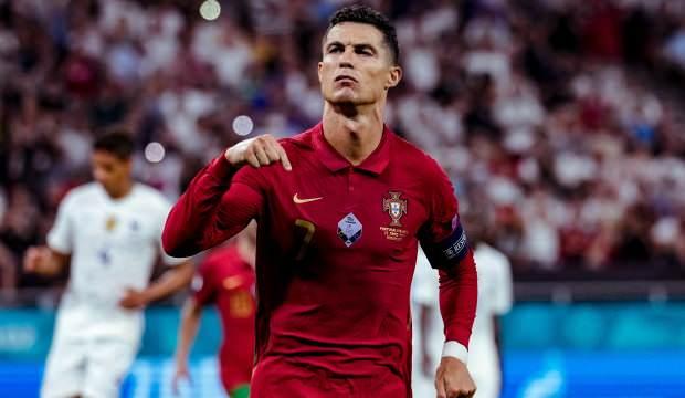 Cristiano Ronaldo Ali Daei'yi yakaladı! - Tüm Spor Haber