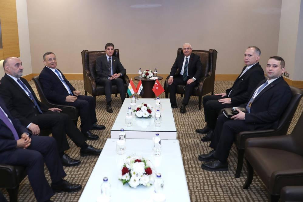 Bakan Güler, IKBY Başkanı Barzani ile bir araya geldi - Haber 7 GÜNCEL