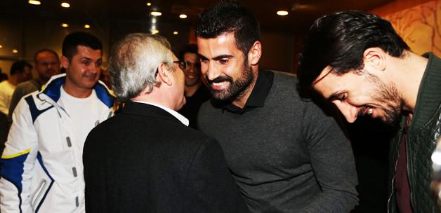 Trabzon maçı öncesi Aziz Yıldırım'dan Volkan'a... - Tüm ...