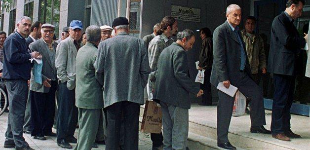 Emekli maaşı hesaplama ve 2022 aylığı Ekonomi Haberleri