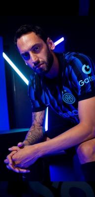 Hakan Çalhanoğlu'na büyük onur! En iyisi seçildi