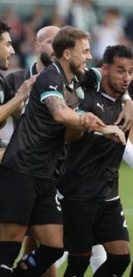 Süper Lig yolunda kritik kapışma! 10 kişi kalan rakiplerini dağıttılar