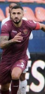 Efsane takım deplasmanda 3-0 kazanarak küme düşme hattından çıktı!