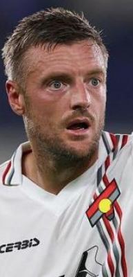 Masal henüz bitmedi! 38 yaşındaki efsane ayın futbolcusu seçildi