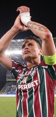 D&uuml;nyaca &uuml;nl&uuml; futbolcu 41 yaşında kul&uuml;ps&uuml;z kaldı