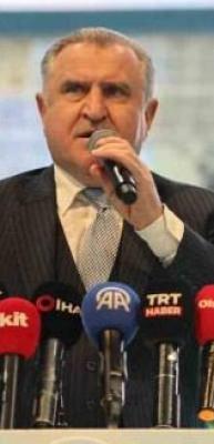 Bakan Bak, &ccedil;ocuk ve gen&ccedil;lere seslendi: Abur cuburdan uzak duralım