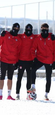 1. Lig ekibi -15 derecede antrenman yaptı