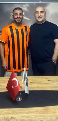 Borussia Dortmund &ccedil;ıkışlı orta saha 38 yaşında 3. Lig ekibine gitti