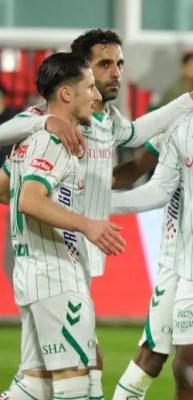 Konyaspor kupada 3 puanı 80'de kurtardı