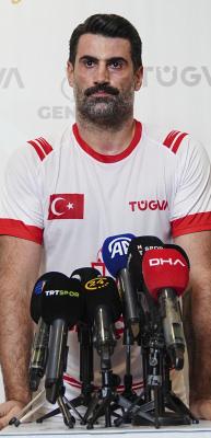 Volkan Demirel: 'Ederson benden iyi kaleci'