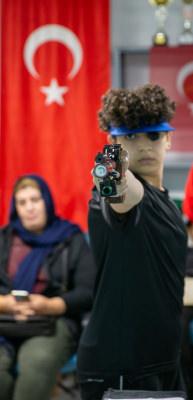 Depremde anne ve babasını kaybetmişti: 15 yaşında milli takıma se&ccedil;ildi