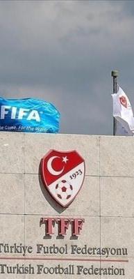 Fenerbah&ccedil;e ve Beşiktaş'a para cezası