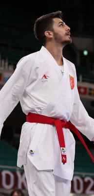 D&uuml;nya Şampiyonu karateci 28 yaşında kariyerini noktaladı