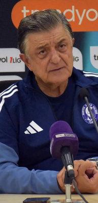 Yılmaz Vural'a s&uuml;rpriz teklif! Artık yurt dışında &ccedil;alışacak