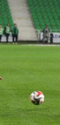 Zirvenin peşini bırakmıyorlar! Rakip takımı ateş hattına attılar