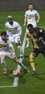 Derbiyi 4-1 kazanıp 1. Lig'de liderliği aldılar